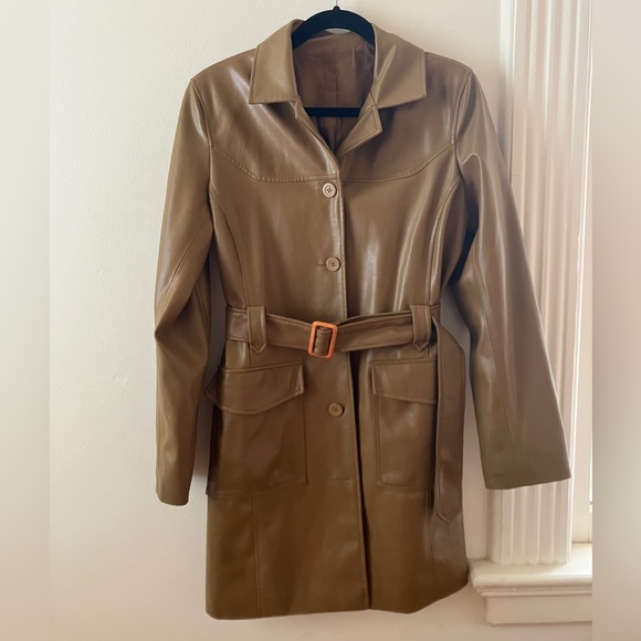 Camel brown faux leather trench coat - Picture 2 of 3